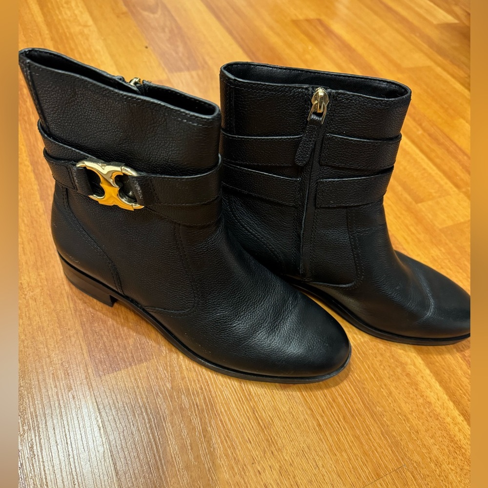 Tory Burch boots, size 7.5 color black, wore only ones